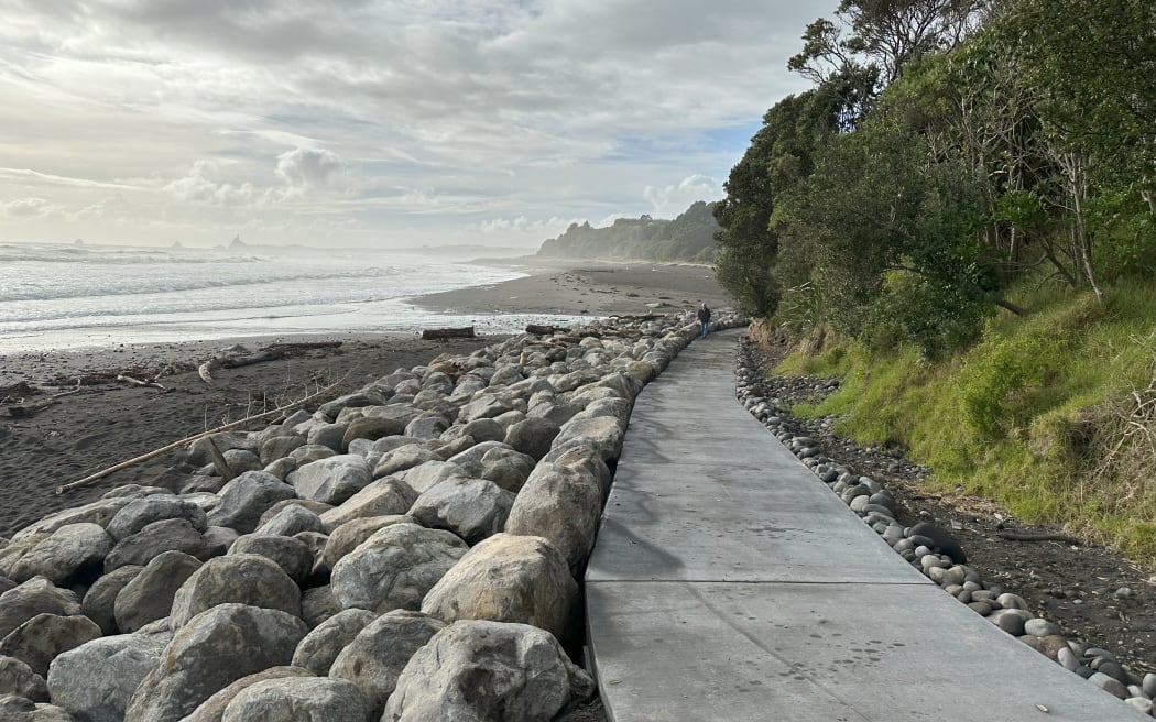Hauranga Pā site walkway/bridge