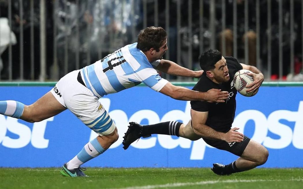 Nehe Milner-Skudder scores the first try against the Pumas.