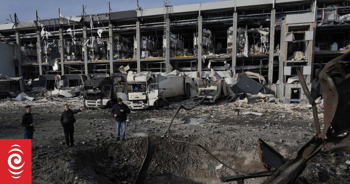 Ukraine backs 'essence' of peace deal with Russia but sensitive issues linger