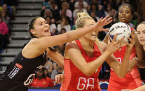 Silver Ferns Parris Mason (L) with England Helen Housby during the 2024 Taini Jamison Trophy series.