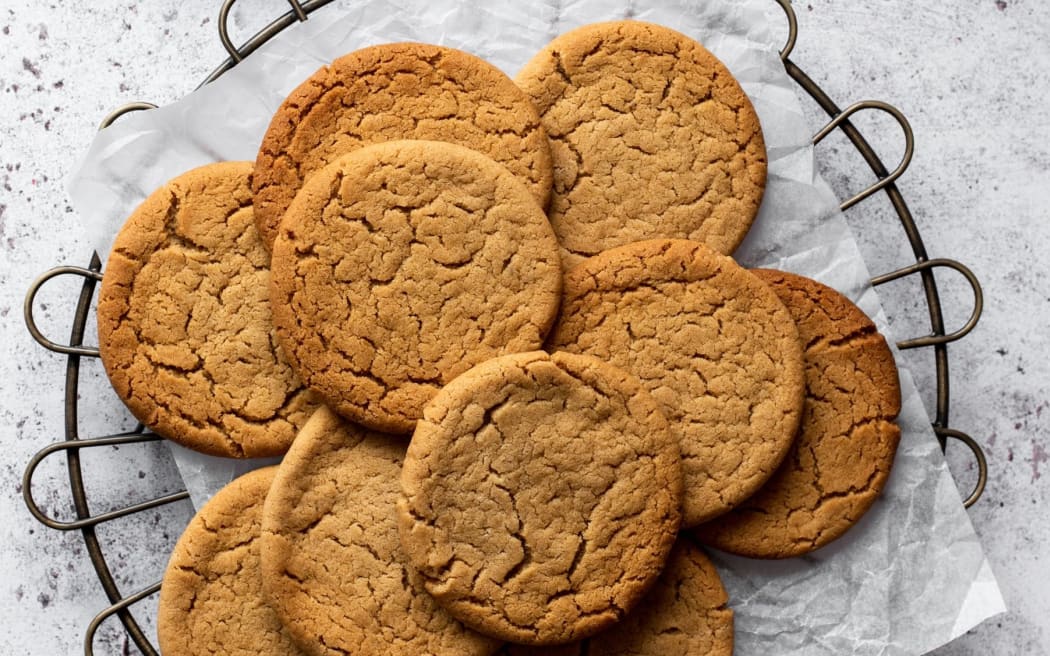 gingernuts