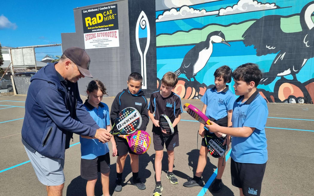 Evans Bay Intermediate students learn about padder tennis.