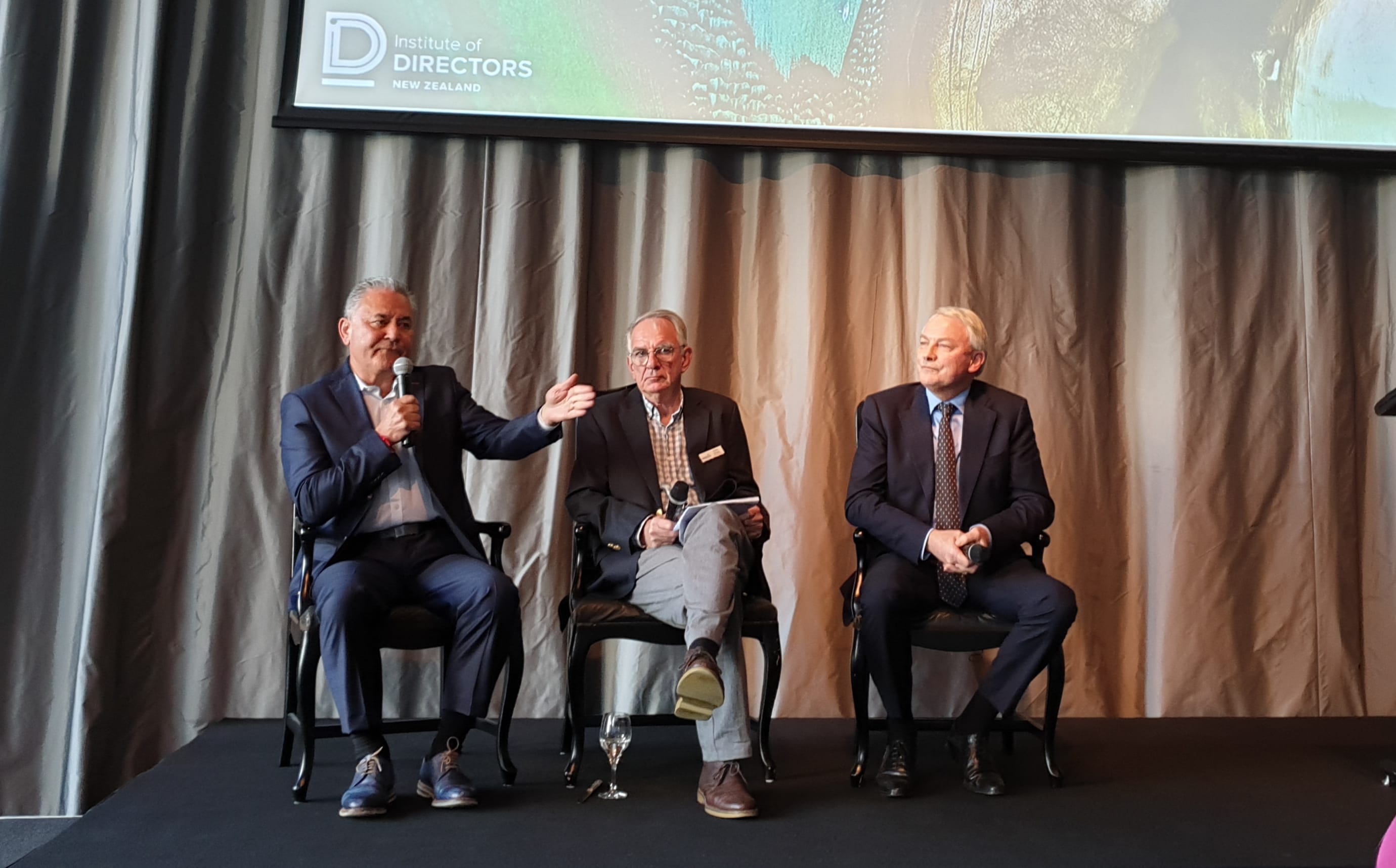 John Tamihere and Phil Goff debate at an Institute of Directors breakfast session.
