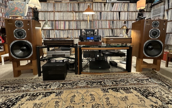 Is this the biggest record collection in NZ?