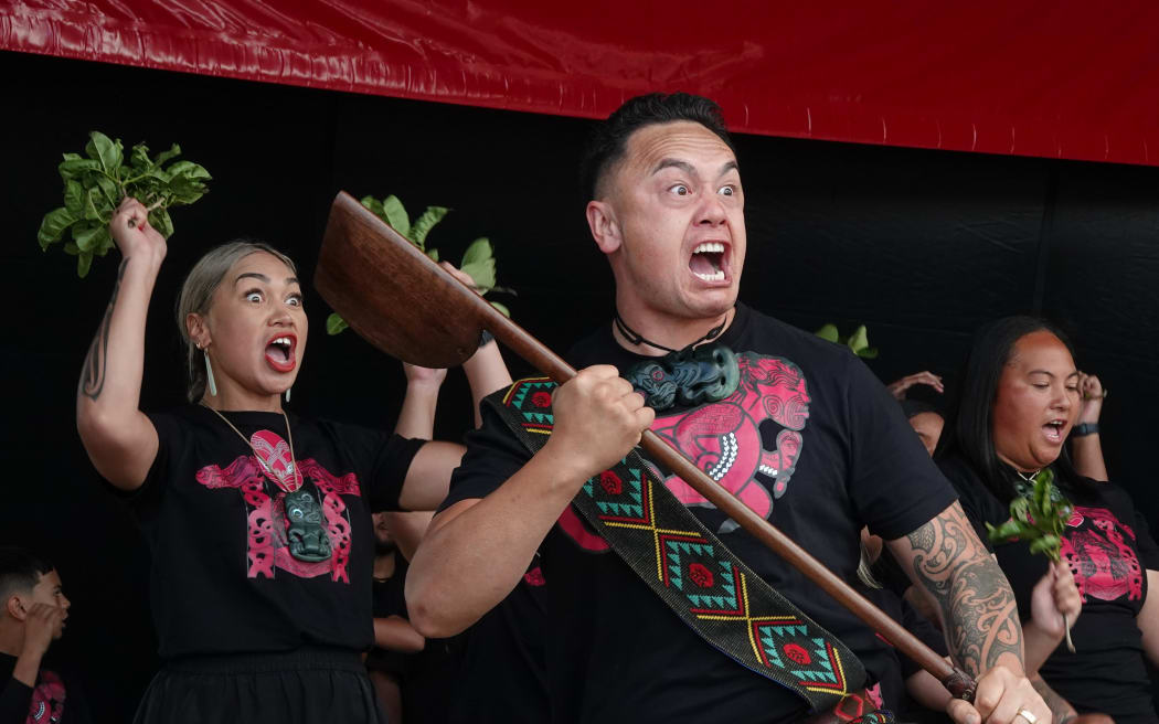 Isaiah Apiata of Ngāti Kawa, Ngāti Rahiri, Te Matarahurahu kapa haka, based at Te Tii Marae in Waitangi.