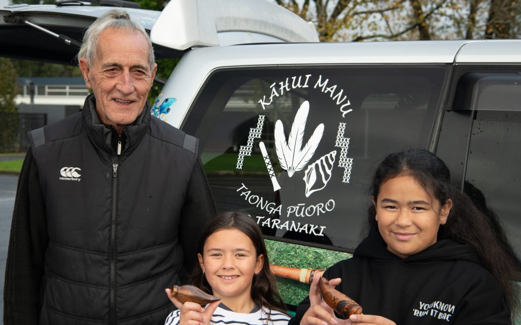 Taonga pūoro teacher Dave Trinder and Lepperton Primary students like Esme Nesbitt and Maia Lilomaiava had no worries about the name Manutahi.