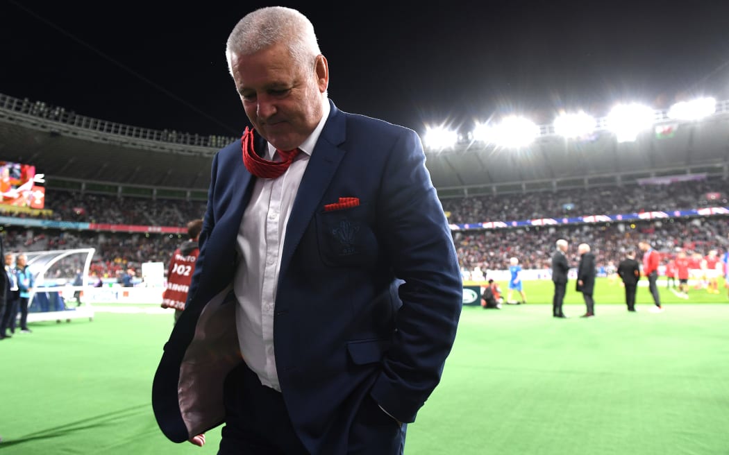 01.11.19 - New Zealand v Wales - Rugby World Cup Bronze Final -
Warren Gatland and Alun Wyn Jones of Wales at the end of the game.