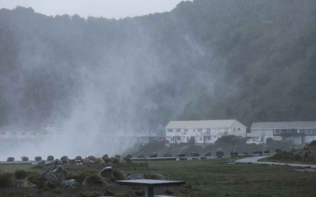 Sea spray on Wellington's south coast 1 May 2025.