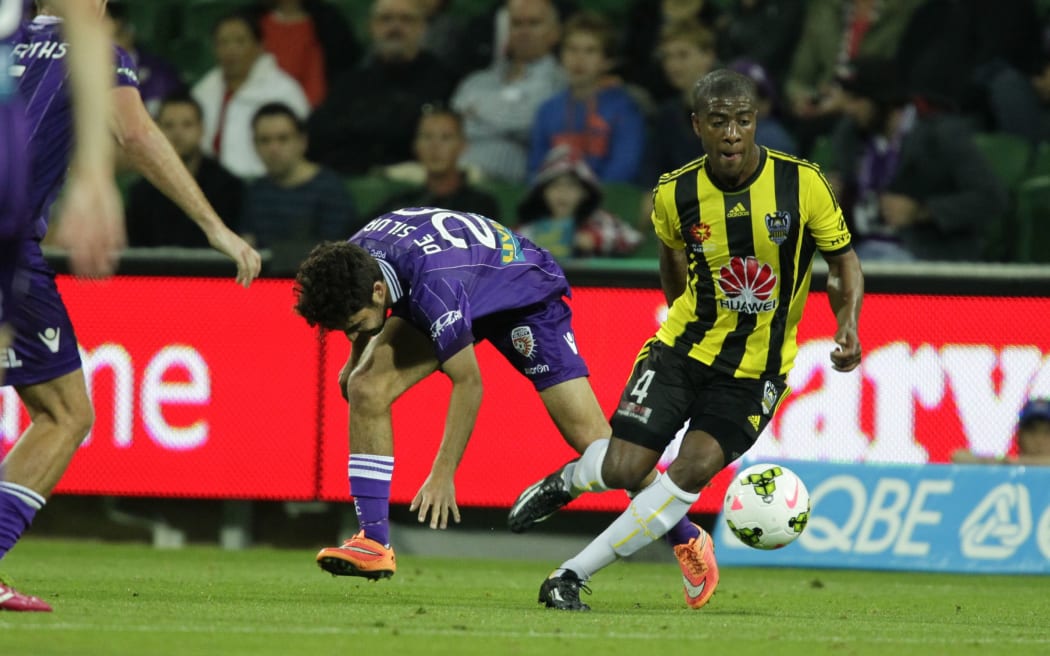The Perth Glory's stumble can only be good for the Wellington Phoenix this season