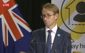 Ashley Bloomfield issues his response to people claiming 5G causes Covid-19