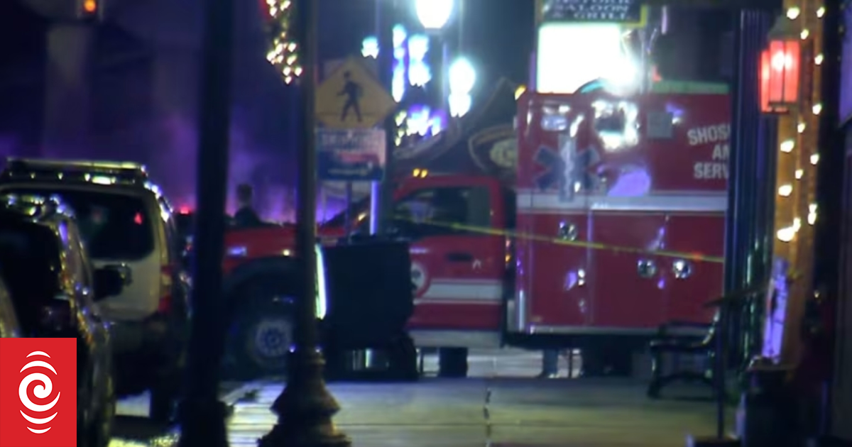 3 injured, shooter dead after standoff at Idaho sheriff's office