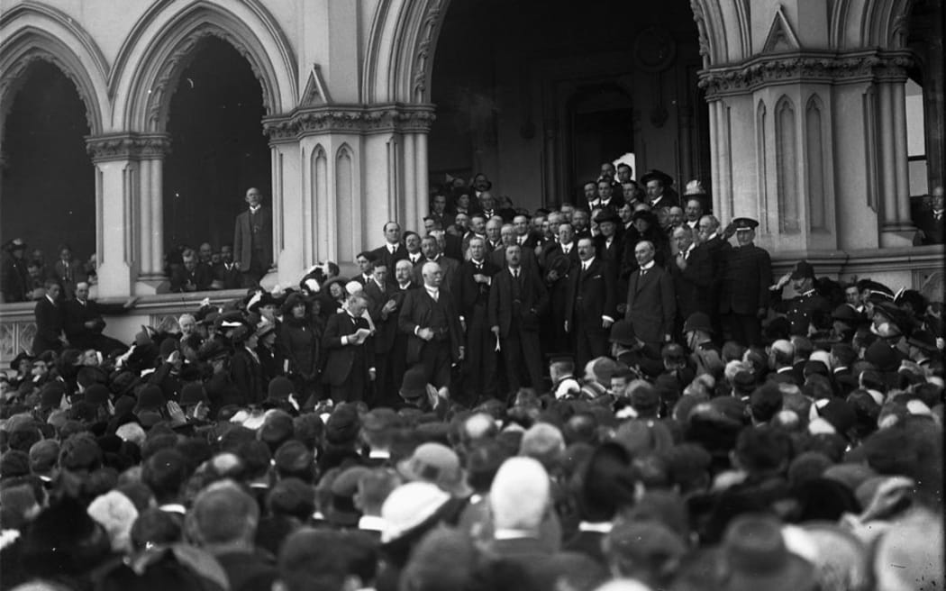 5 August 1914 - The announcement that Britain, and therefore New Zealand is at  war with Germany