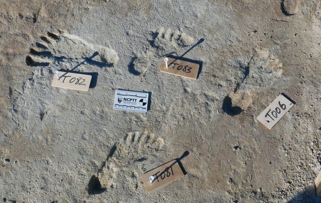The footprints belonged to teenagers and children who lived between 23,000 and 21,000 years ago.