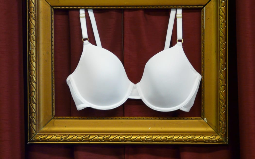 Bra