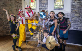 Buskers