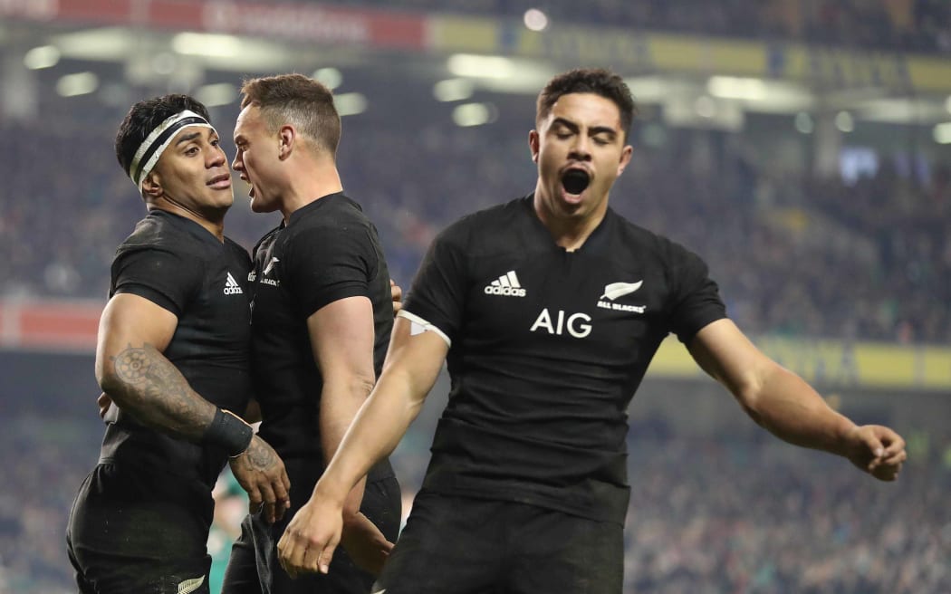 Aviva Stadium, Dublin 19/11/2016
Ireland vs New Zealand
New Zealand's Malakai Fekitoa celebrates with Israel Dagg and Anton Lienert-Brown after scoring a try