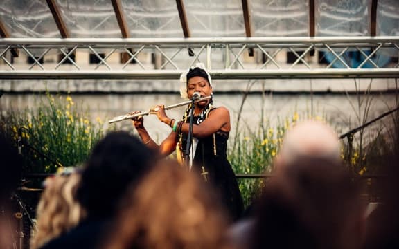 La Dame Blanche - flutist