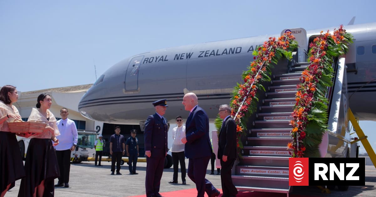 Watch: Christopher Luxon speaks to media in Manila | RNZ