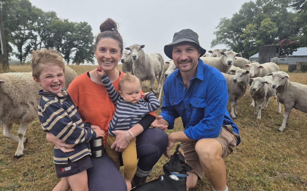 Ruby Mulinder and Sean Nixon are farming in Tihoi with their kids, Conor and Flynn.