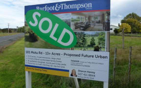Sold sign