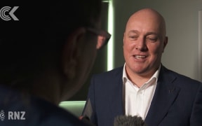 Christopher Luxon keeping political options open