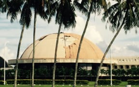 Samoa's old fono with the court building in the background.