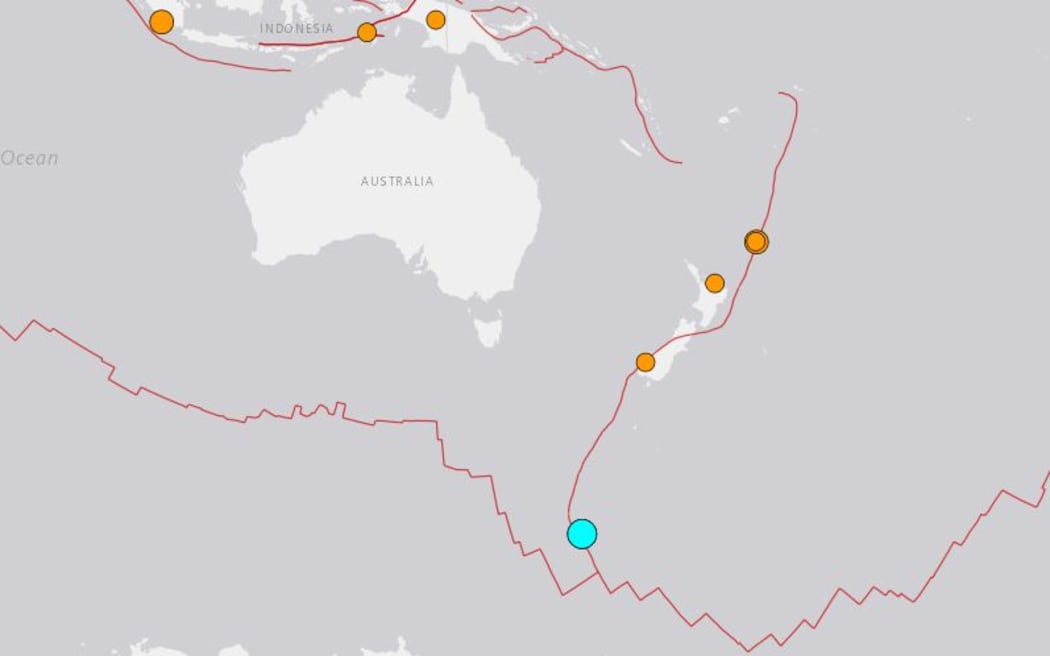 6.7 magnitude quake in Macquarie Island region