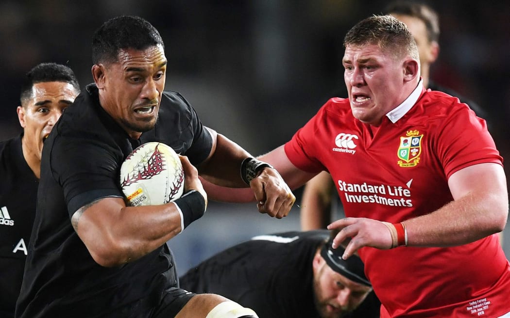 Jerome Kaino on the burst against the British and Irish Lions.