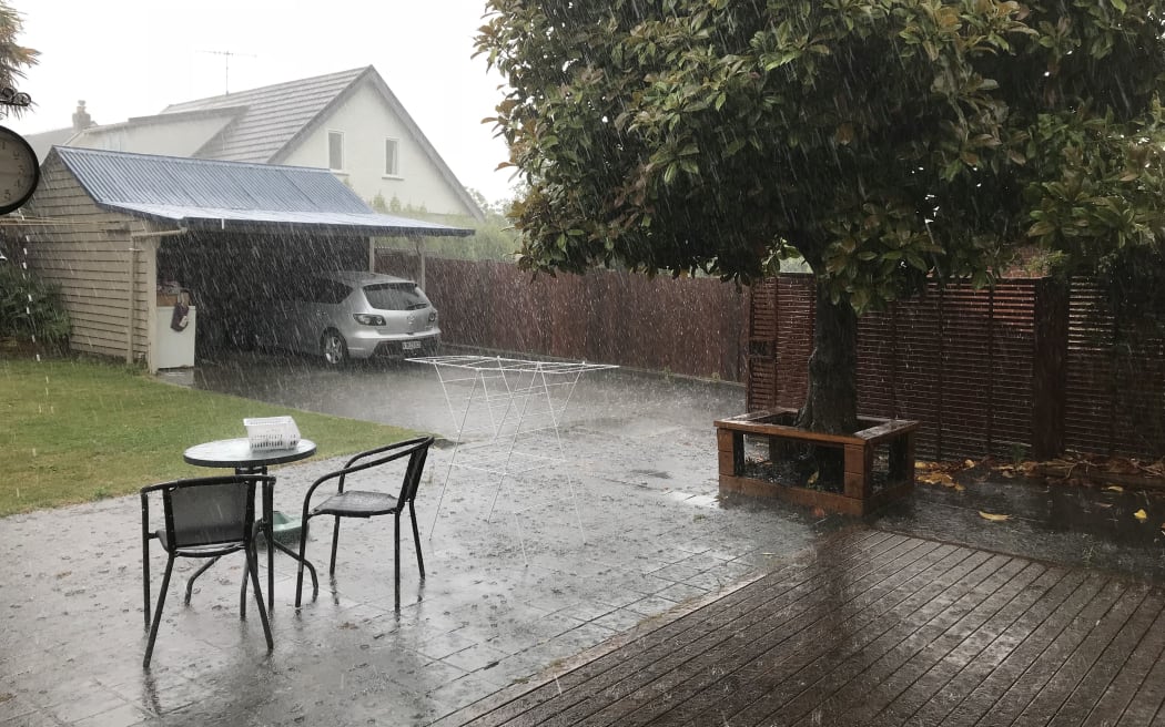 Heavy rain falling in Timaru this morning.