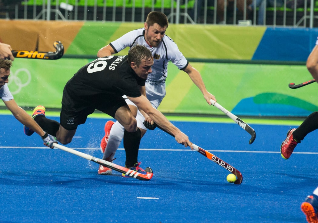 New Zealand's Hugo Inglis in action. Olympic hockey, Blacksticks Men v Germany, Rio Olympics Games 2016, Rio de Janeiro. Monday 14 August, 2016.