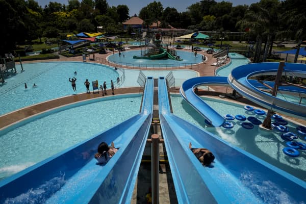 HDC - Splashplanet, New Zealand, Thursday, 14 December 2023. Photo by John Cowpland / alphapix