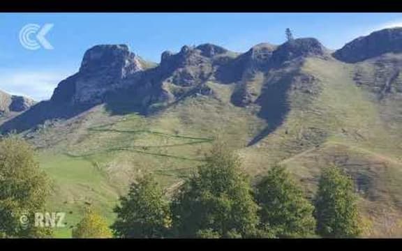 Iwi, winery compromise on new Te Mata peak track