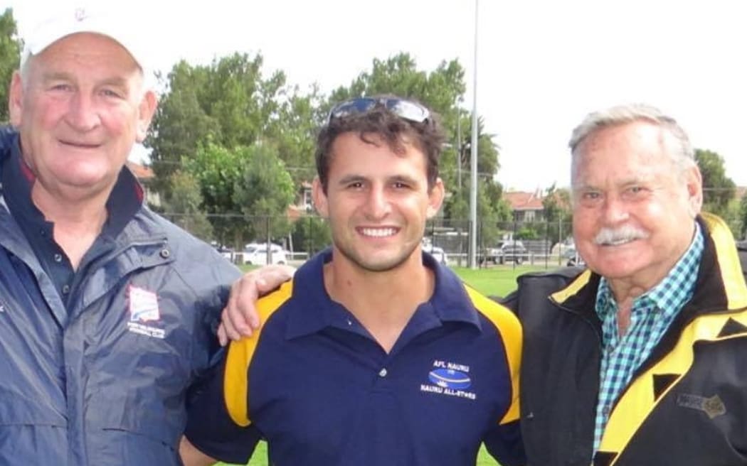 Nauru Chiefs vice captain Kenneth Oppenheimer (C)