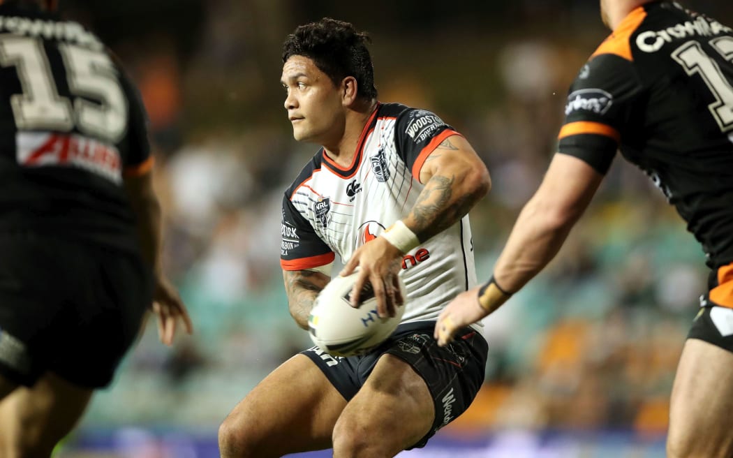 The Warriors will await scans on Isaac Luke after losing him to a knee injury in the  loss to the Melbourne Storm.