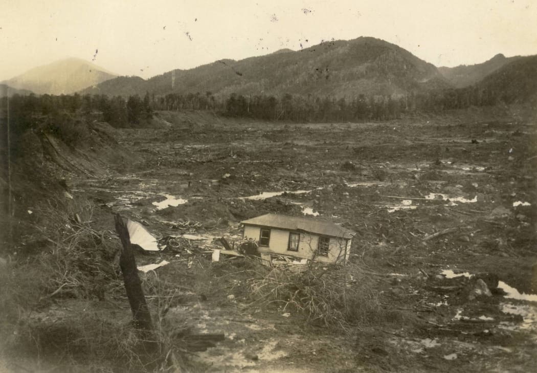 Morel’s house destroyed by Busch’s Slip in Matakitaki Valley, after the Murchison earthquake 1929.