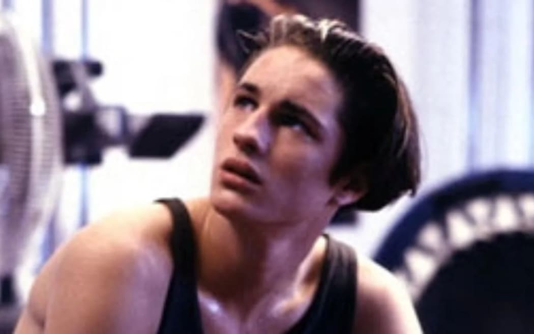 Martin Henderson played the sensitive teenager Stuart Neilson on Shortland Street from 1992 to 1995.