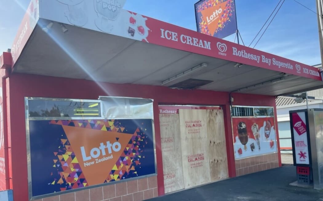 Rothesay Bay superette was ram raided early Friday - 7/04/2023.