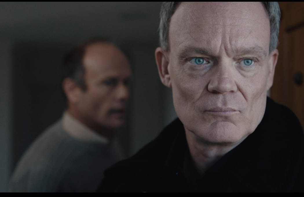 Joel Tobeck in Alibi