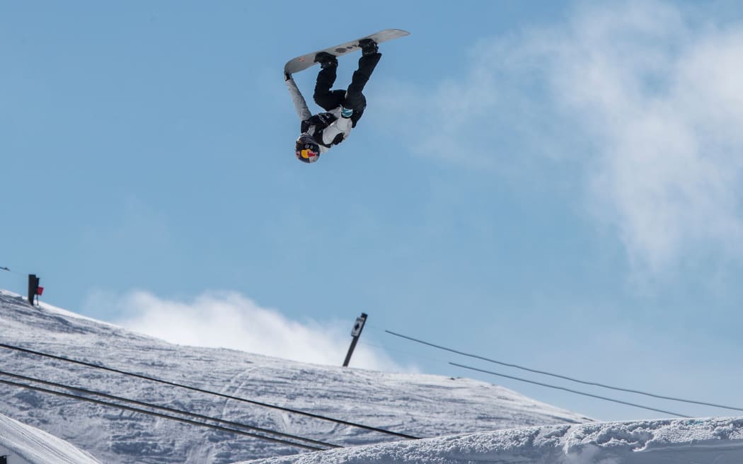 NZ snowboarder Zoi Sadowski Synnott.