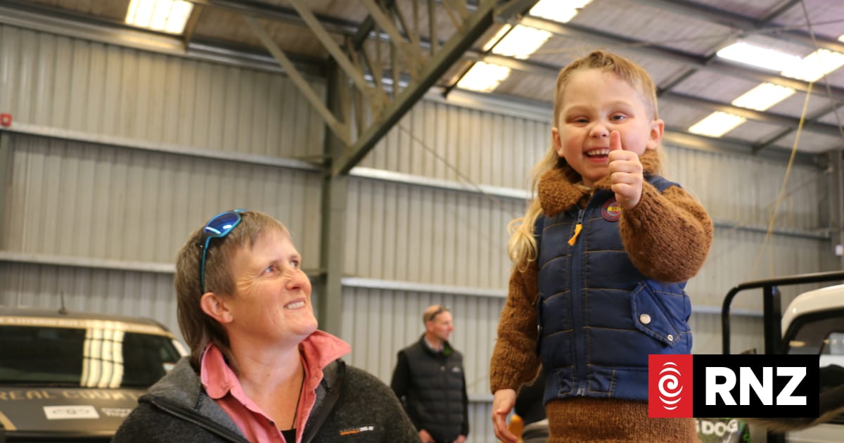Country artists and enthusiasts hit Gore for Tussock Country ute muster