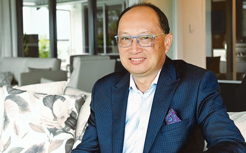Meng Foon in stoush with Gisborne council over unconsented seawall | RNZ