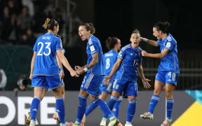 Italian players celebrate victory after the FIFA Women's World Cup Australia &amp; New Zealand 2023 Group G match between Italy and Argentina at Eden Park on July 24, 2023 in Auckland / Tāmaki Makaurau, New Zealand.