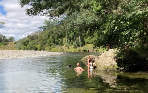 One of the popular Wairarapa swimming spots along the Ruamahanga River, between Double Bridges and the Waingawa River.