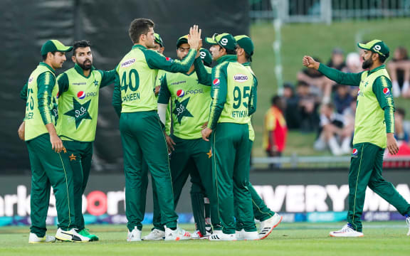 Pakistan celebrate a wicket. New Zealand Black Caps v Pakistan. International Twenty20 Cricket. McLean Park, Napier, New Zealand. Tuesday 22 December 2020.