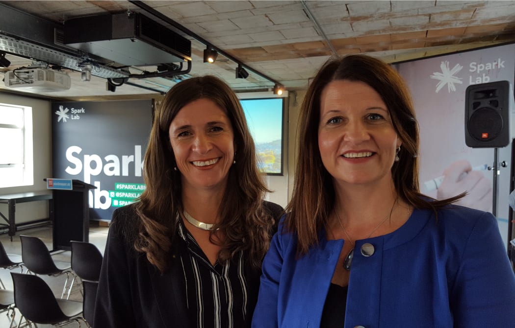 Auckland Future's Denise Krum, left, and mayoral candidate Vic Crone launching the join Fiscal Responsibility Pledge.