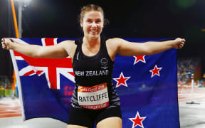 Julia Ratcliffe after winning gold at the Gold Coast Commonwealth Games.