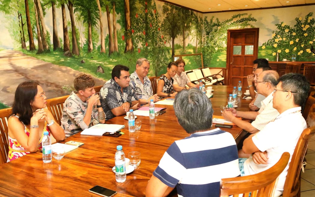 Bakers in French Polynesia have lobbied the government to raise the price of the common bread stick, or baguette.