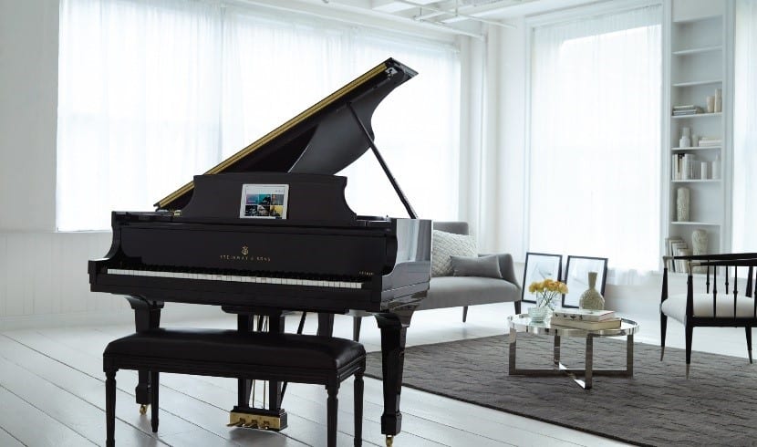 Steinway & Sons Spirio piano