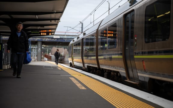 Porirua train station