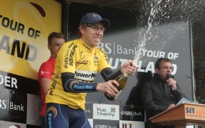 Brad Evans celebrates winning the 2015 Tour of Southland